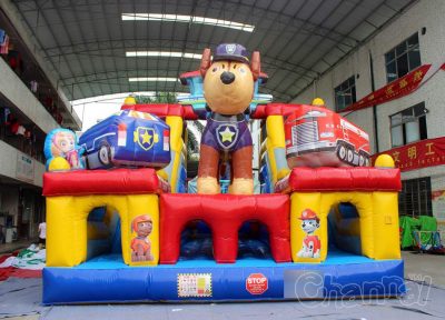 recorrido de obstáculos patrulla de cachorros